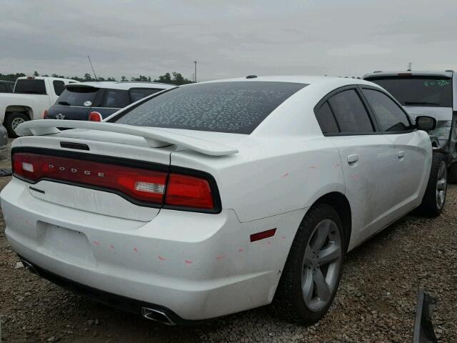 2C3CDXHG4CH121954 - 2012 DODGE CHARGER SX WHITE photo 4