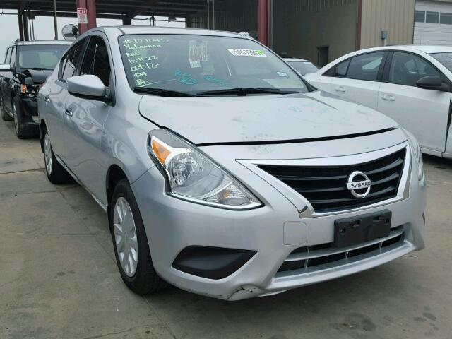 3N1CN7AP7FL929328 - 2015 NISSAN VERSA S SILVER photo 1