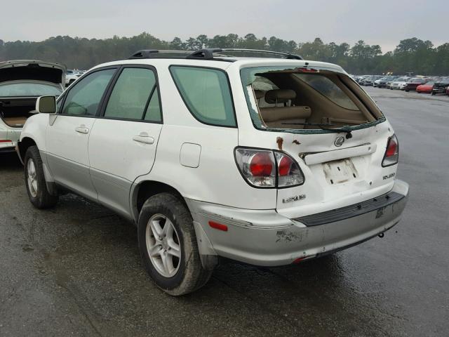 JTJGF10U310086070 - 2001 LEXUS RX 300 WHITE photo 3