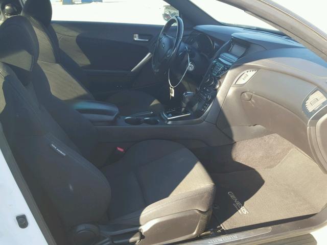 KMHHT6KD0DU092685 - 2013 HYUNDAI GENESIS CO WHITE photo 5