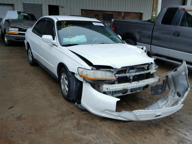 1HGCG56401A116358 - 2001 HONDA ACCORD LX WHITE photo 1