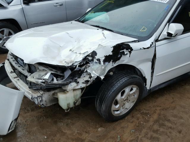 1HGCG56401A116358 - 2001 HONDA ACCORD LX WHITE photo 9