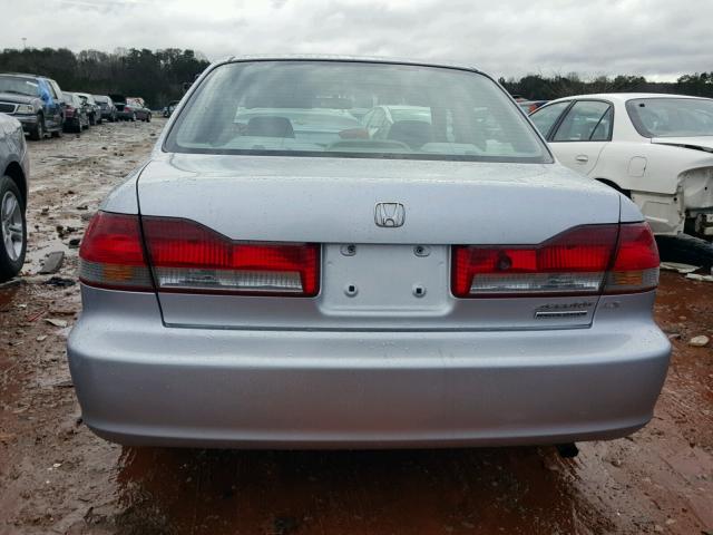 1HGCG56411A052766 - 2001 HONDA ACCORD LX SILVER photo 9