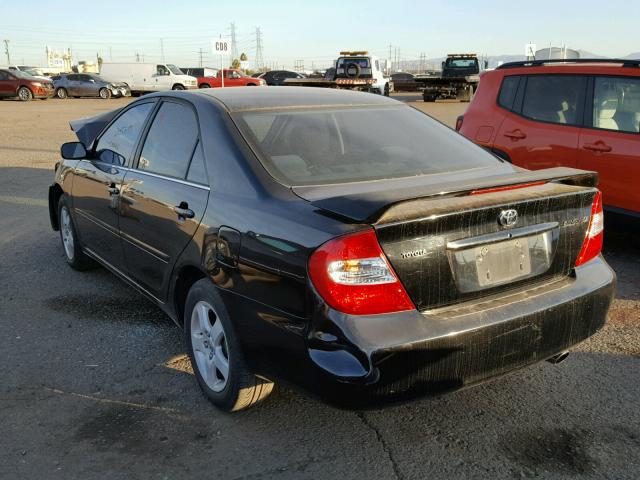 JTDBE32K730236224 - 2003 TOYOTA CAMRY LE შავი ფოტო 3