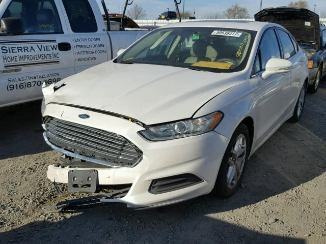 3FA6P0H71DR121963 - 2013 FORD FUSION SE WHITE photo 2