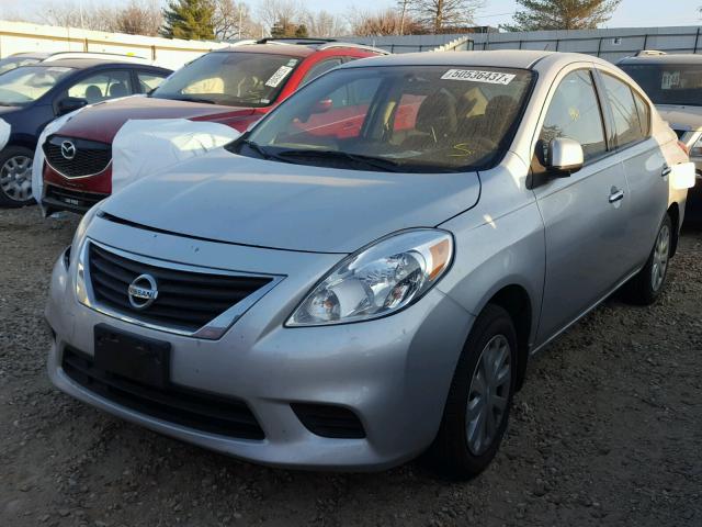 3N1CN7AP0EL829828 - 2014 NISSAN VERSA S SILVER photo 2