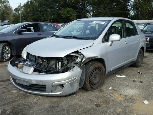 3N1BC11E39L415560 - 2009 NISSAN VERSA S SILVER photo 2