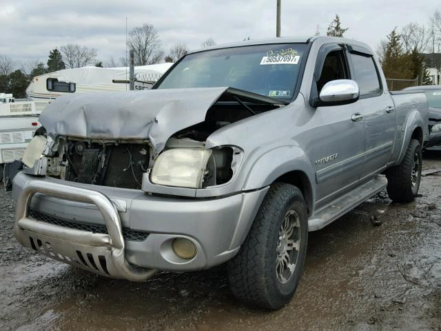 5TBDT44144S454699 - 2004 TOYOTA TUNDRA DOU SILVER photo 2