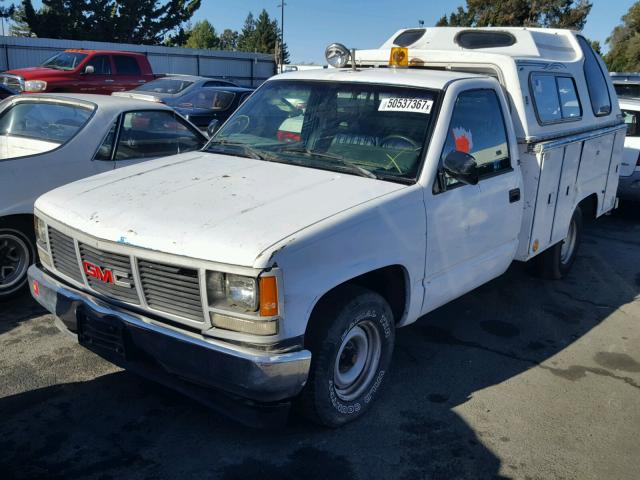 1GTEC14K2PE555396 - 1993 GMC SIERRA C15 WHITE photo 2