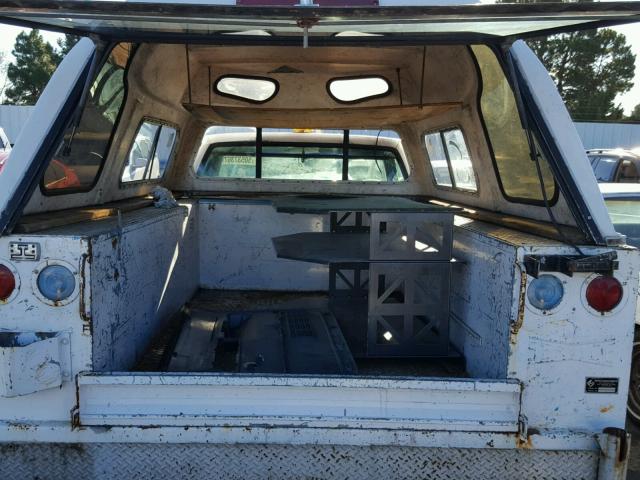 1GTEC14K2PE555396 - 1993 GMC SIERRA C15 WHITE photo 6