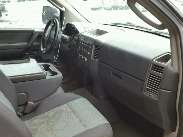 1N6AA06A24N539307 - 2004 NISSAN TITAN XE SILVER photo 5