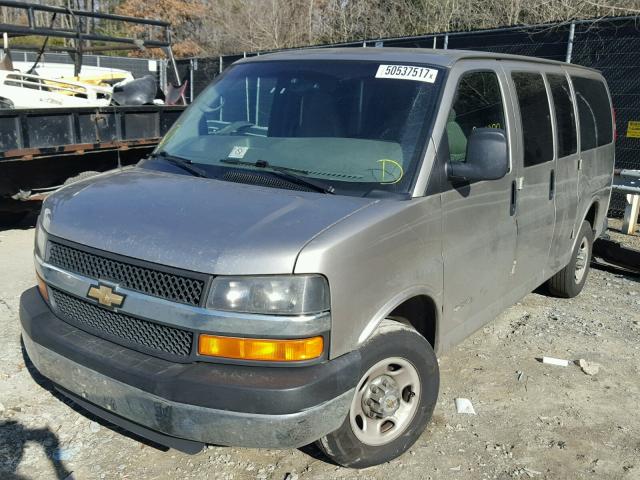 1GAGG25U641145716 - 2004 CHEVROLET EXPRESS G2 GRAY photo 2