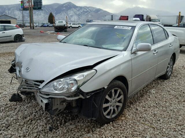 JTHBF30G525034526 - 2002 LEXUS ES 300 SILVER photo 2