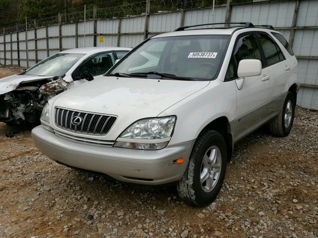 JTJGF10U820149763 - 2002 LEXUS RX 300 WHITE photo 2