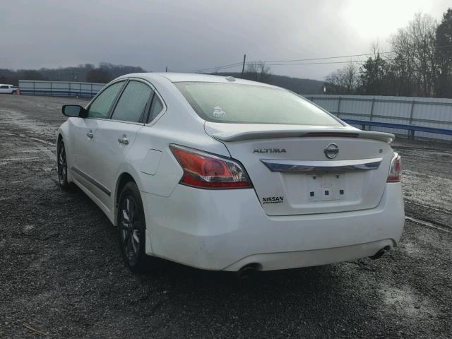 1N4AL3AP6FC185273 - 2015 NISSAN ALTIMA 2.5 WHITE photo 3