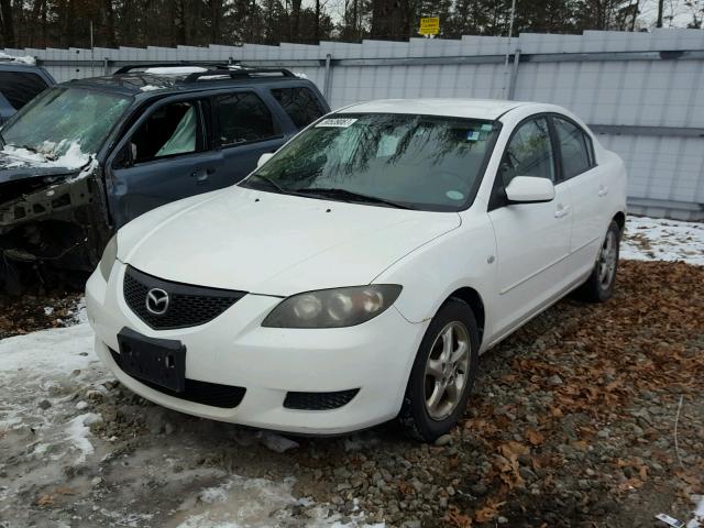 JM1BK12F741151850 - 2004 MAZDA 3 I WHITE photo 9