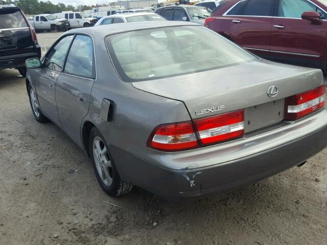 JT8BF28G115106965 - 2001 LEXUS ES 300 GRAY photo 3