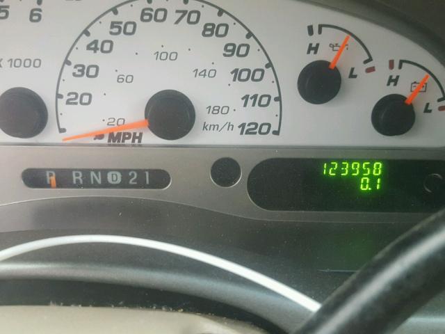 1FMZU77K05UA97787 - 2005 FORD EXPLORER S GREEN photo 8