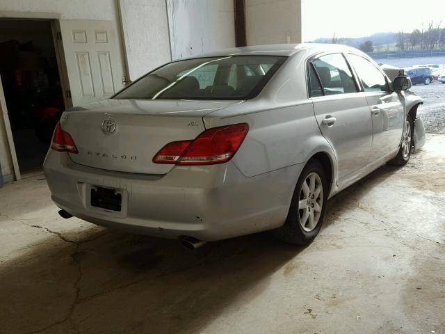 4T1BK36B96U162669 - 2006 TOYOTA AVALON XL SILVER photo 4