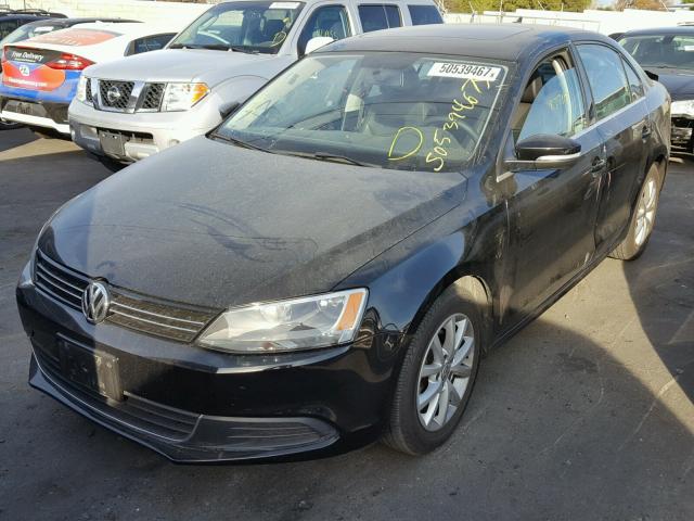 3VWD17AJ7EM434481 - 2014 VOLKSWAGEN JETTA SE BLACK photo 2