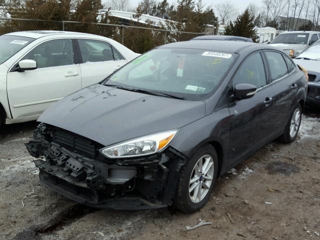 1FADP3F27FL277524 - 2015 FORD FOCUS SE GRAY photo 2