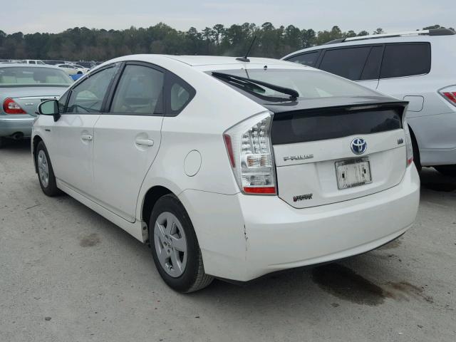 JTDKN3DUXB5366238 - 2011 TOYOTA PRIUS WHITE photo 3