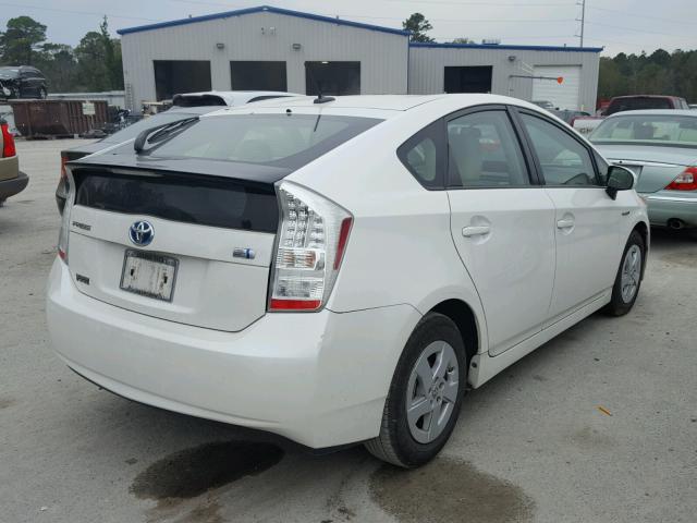 JTDKN3DUXB5366238 - 2011 TOYOTA PRIUS WHITE photo 4