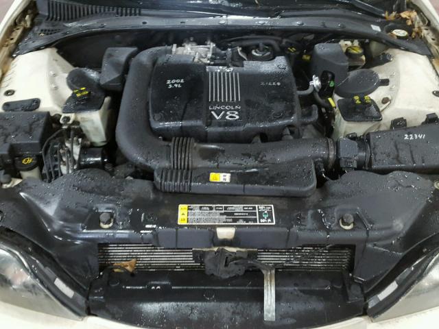 1LNHM87A62Y636815 - 2002 LINCOLN LS 奶油色 照片 7