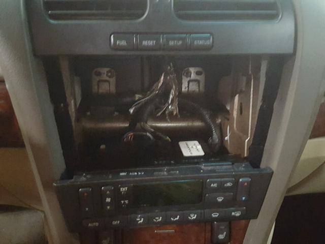 1LNHM87A62Y636815 - 2002 LINCOLN LS 奶油色 照片 9