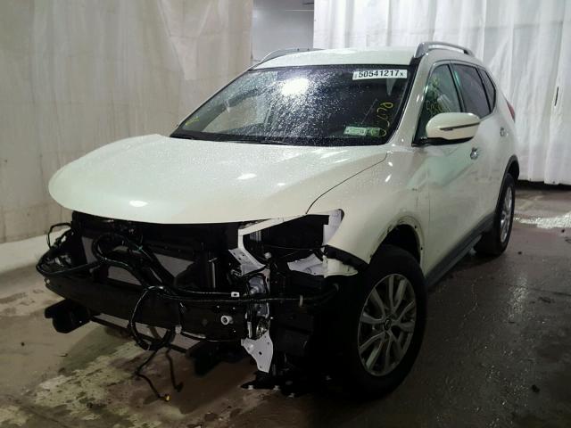 JN8AT2MV3HW256773 - 2017 NISSAN ROGUE S WHITE photo 2