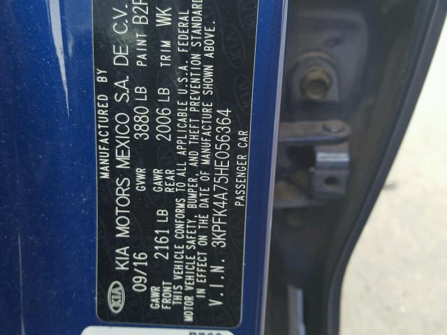 3KPFK4A75HE056364 - 2017 KIA FORTE LX BLUE photo 10