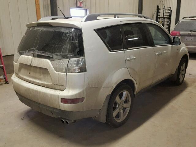 JA4MT41X98Z603610 - 2008 MITSUBISHI OUTLANDER WHITE photo 4