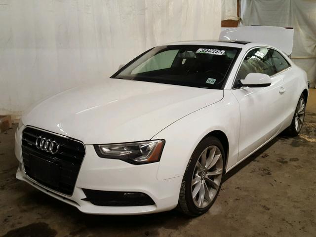 WAULFAFR0DA001900 - 2013 AUDI A5 PREMIUM WHITE photo 2