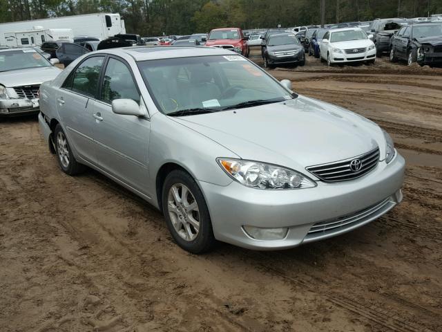 4T1BE32K65U405981 - 2005 TOYOTA CAMRY LE ვერცხლისფერი ფოტო 1
