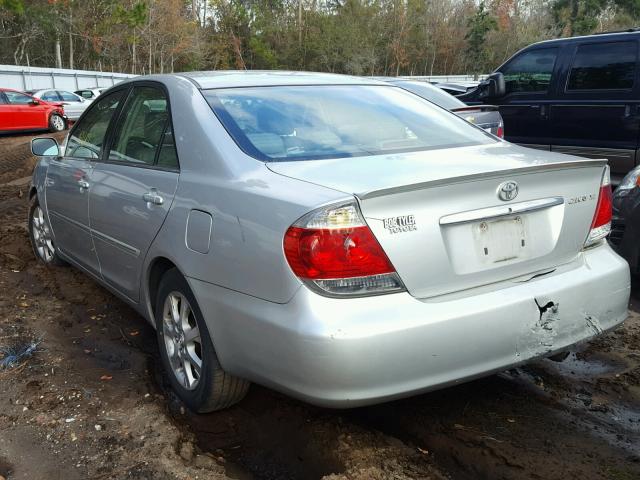 4T1BE32K65U405981 - 2005 TOYOTA CAMRY LE ვერცხლისფერი ფოტო 3