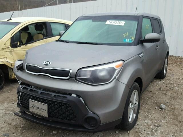 KNDJN2A23G7383953 - 2016 KIA SOUL GRAY photo 2