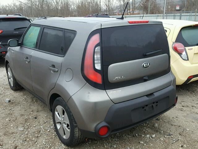 KNDJN2A23G7383953 - 2016 KIA SOUL GRAY photo 3