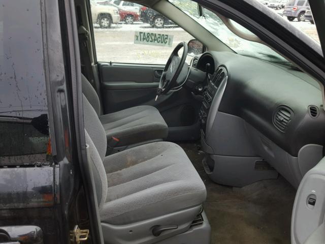 2A4GP54L66R655736 - 2006 CHRYSLER TOWN & COU BLACK photo 5