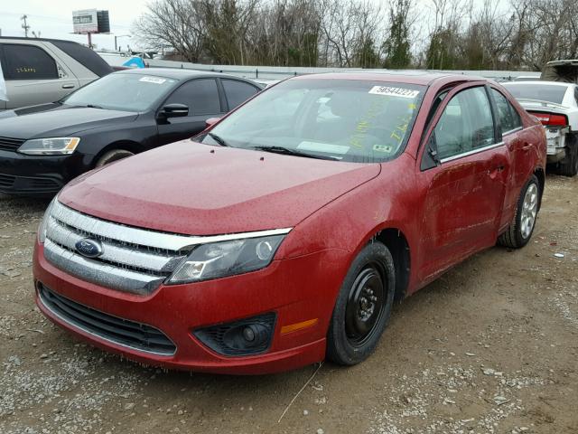 3FAHP0HA6AR145059 - 2010 FORD FUSION SE RED photo 2