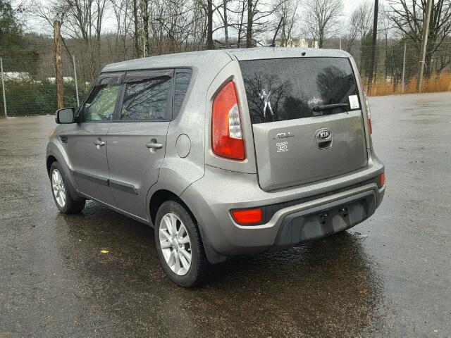 KNDJT2A64C7481411 - 2012 KIA SOUL + GRAY photo 3