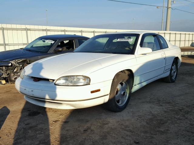 2G1WX12K8X9278485 - 1999 CHEVROLET MONTE CARL WHITE photo 2