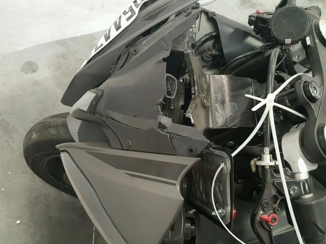 JYARJ16YXGA010722 - 2016 YAMAHA YZFR6 C GRAY photo 9