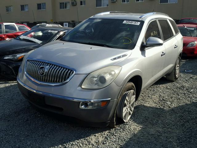 5GAER13798J107131 - 2008 BUICK ENCLAVE CX SILVER photo 2