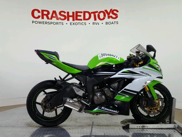 JKBZXJF10FA006821 - 2015 KAWASAKI ZX636 F TWO TONE photo 1