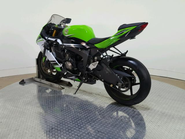 JKBZXJF10FA006821 - 2015 KAWASAKI ZX636 F TWO TONE photo 6