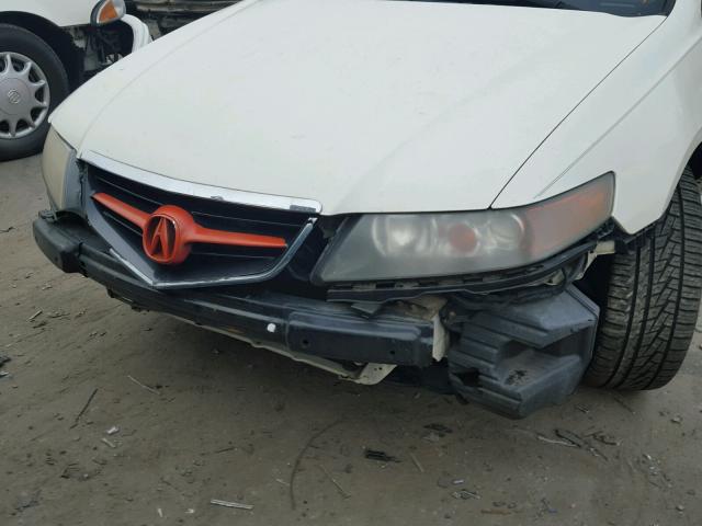 JH4CL968X4C023990 - 2004 ACURA TSX WHITE photo 9