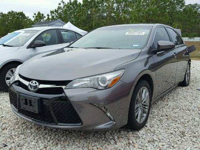 4T1BF1FK2HU682787 - 2017 TOYOTA CAMRY LE GRAY photo 2