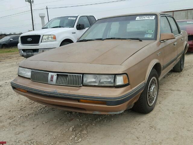 2G3AM51W4K2327334 - 1989 OLDSMOBILE CUTLASS CI GOLD photo 2