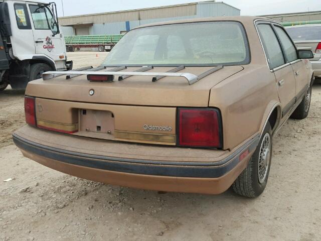 2G3AM51W4K2327334 - 1989 OLDSMOBILE CUTLASS CI GOLD photo 4