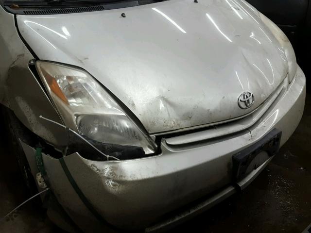 JTDKB20UX40063968 - 2004 TOYOTA PRIUS SILVER photo 9